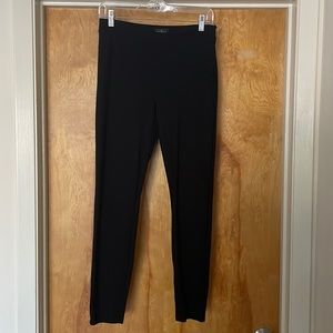 White House Black Market Black skinny pants with stretch. Faux back pockets